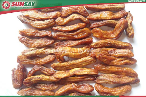 Chuối được sấy ra từ máy sấy thực phẩm